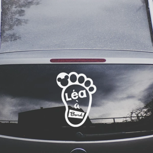 Sticker Léa à bord - Pied Mickey